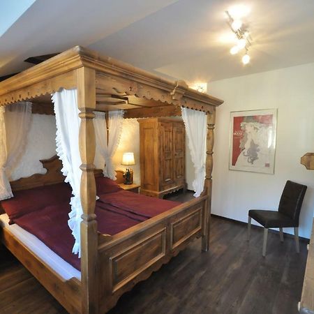 B&B Zum Rossli Zunzgen Εξωτερικό φωτογραφία